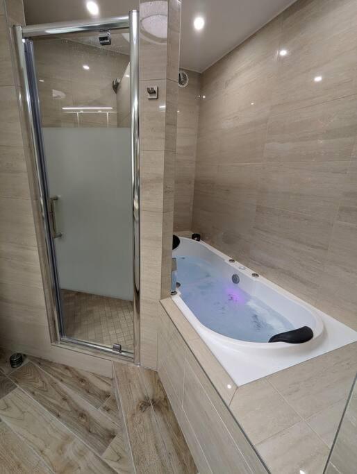 Le Cosy-Chic - T3 Balneo A Villeurbanne / Lyon Bagian luar foto